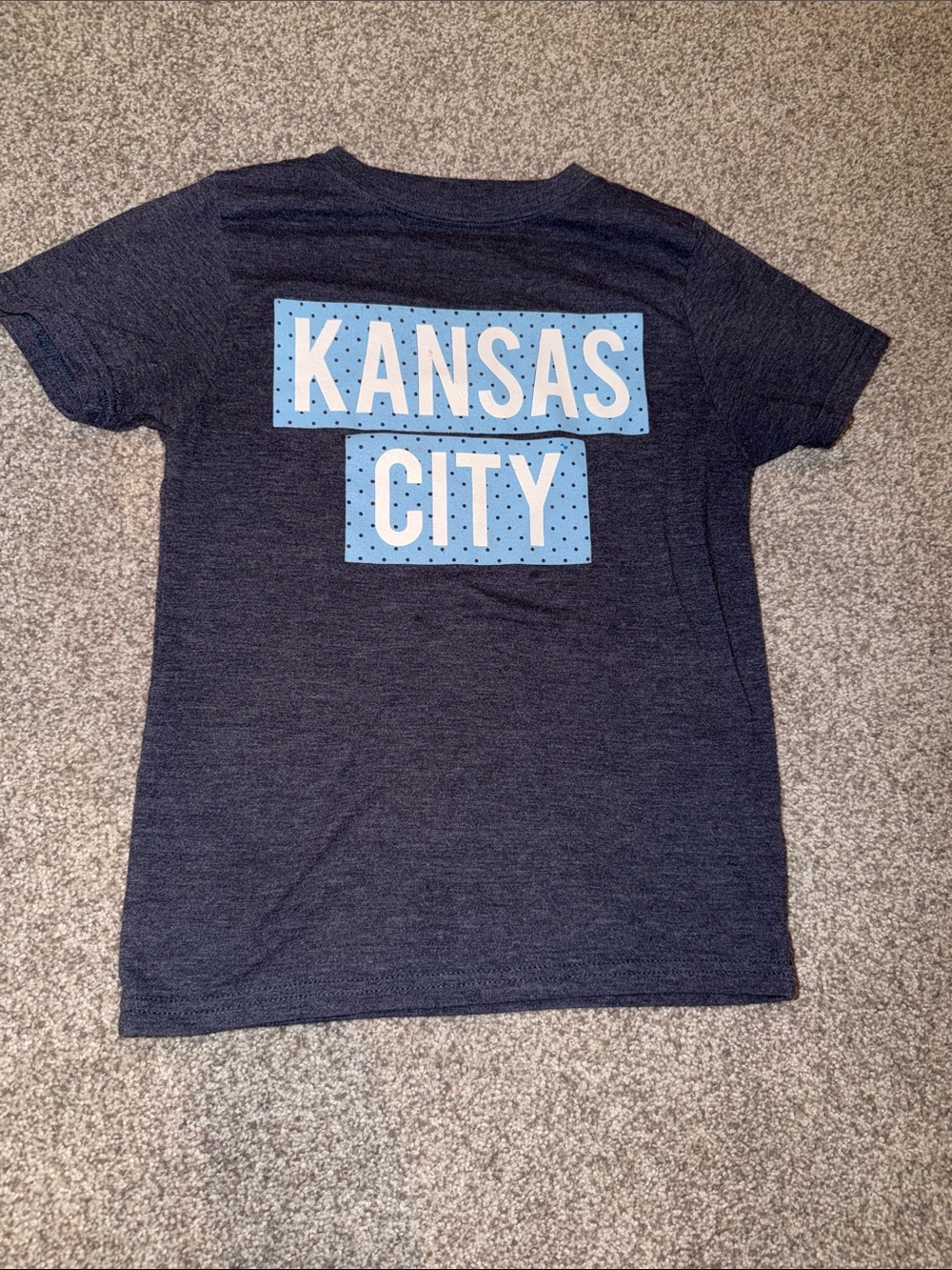 Girls size small 6/7 Kansas City (Royals) Graphic Tee
